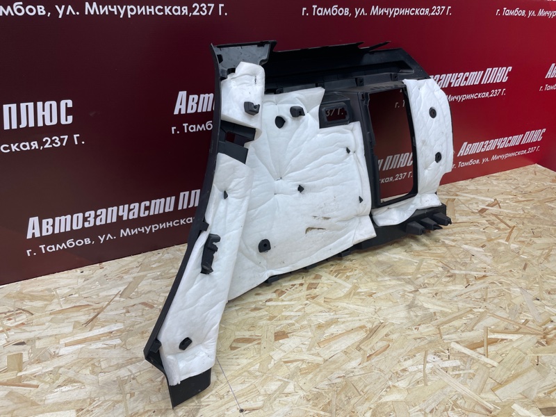 Обшивка багажника