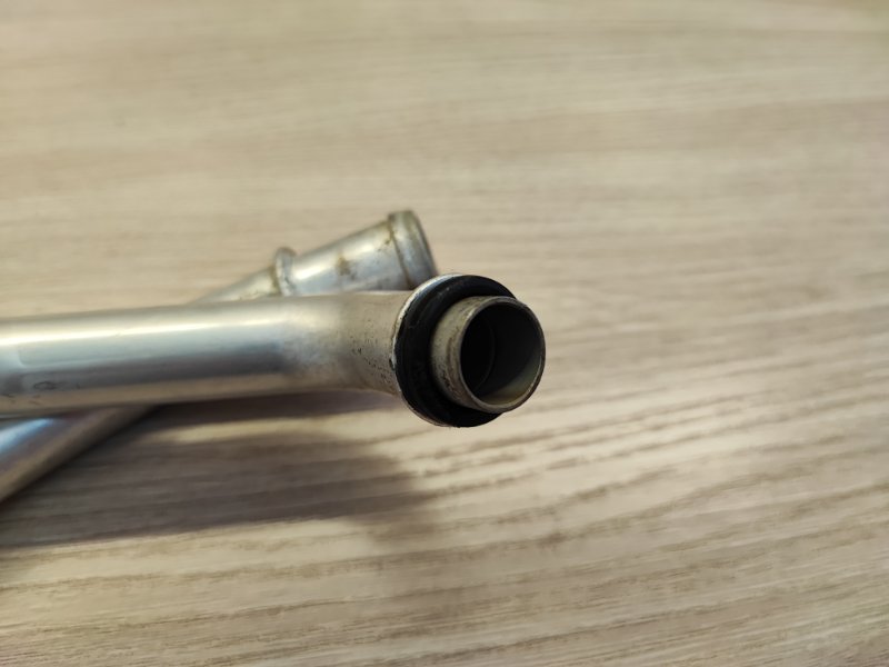 Патрубки отопителя