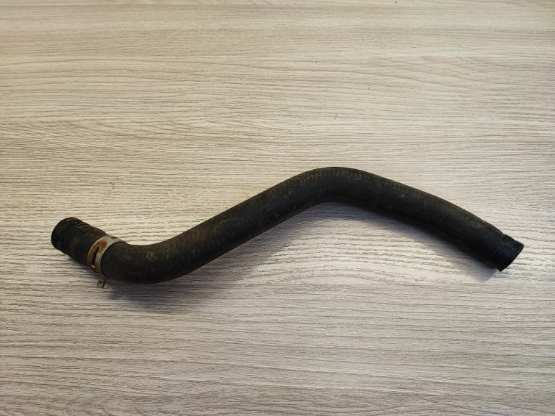 Патрубок отопителя