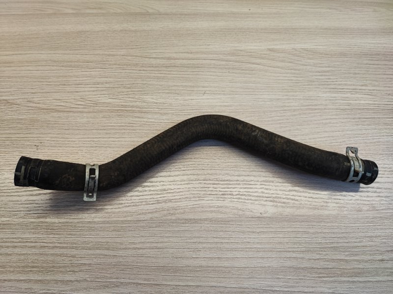 Патрубок отопителя