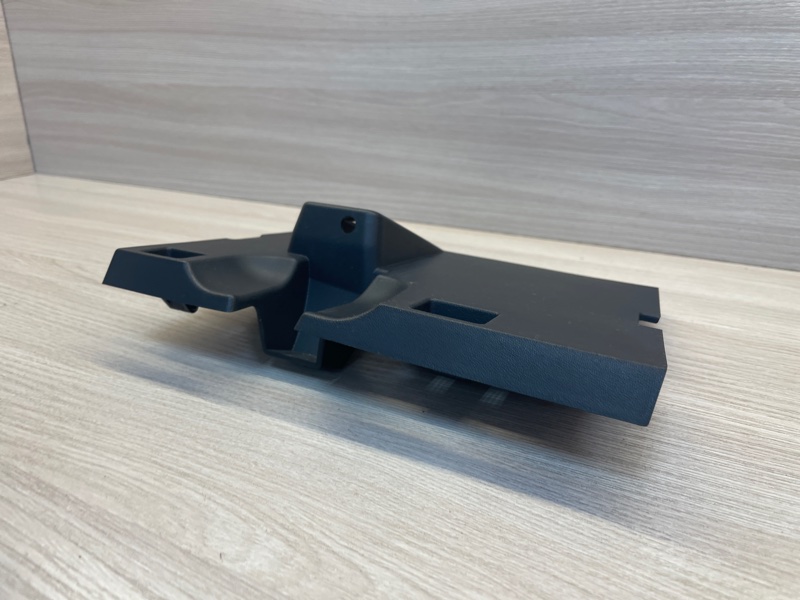 Крышка бардачка