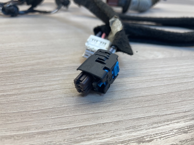 Проводка двери