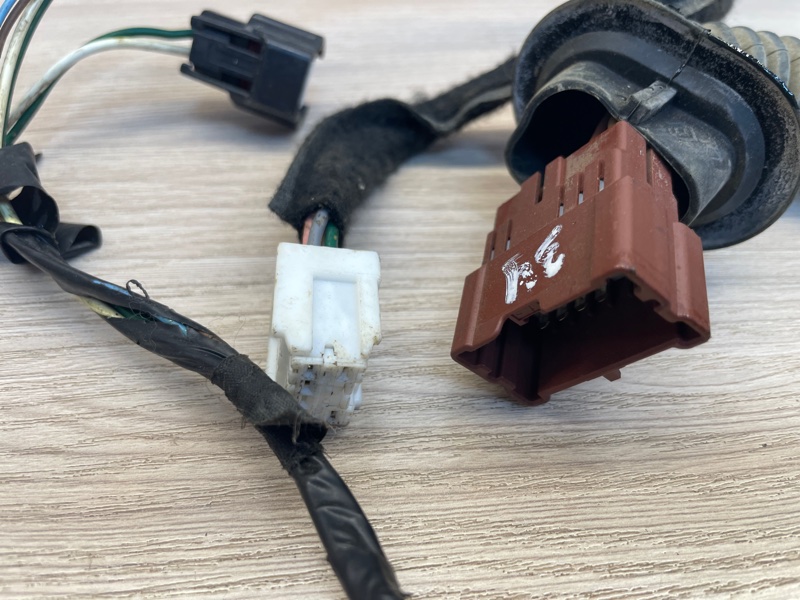 Проводка      двери