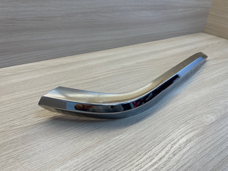 Молдинг бампера