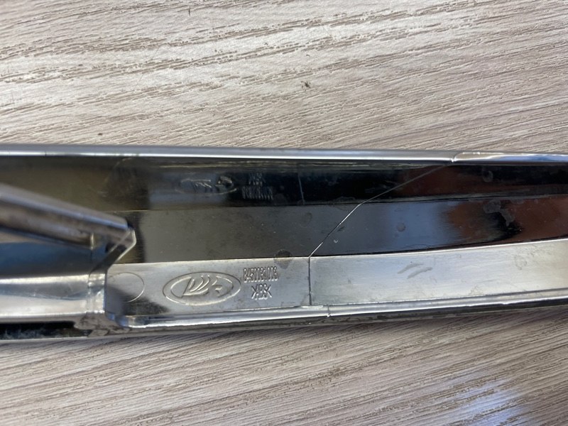 Молдинг бампера