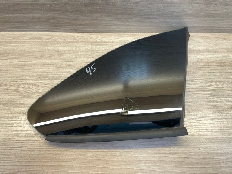 Форточка кузова