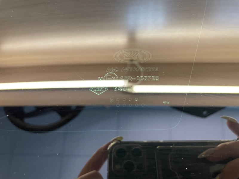 Форточка кузова