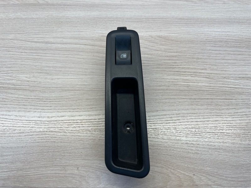 Кнопка стеклоподъемника