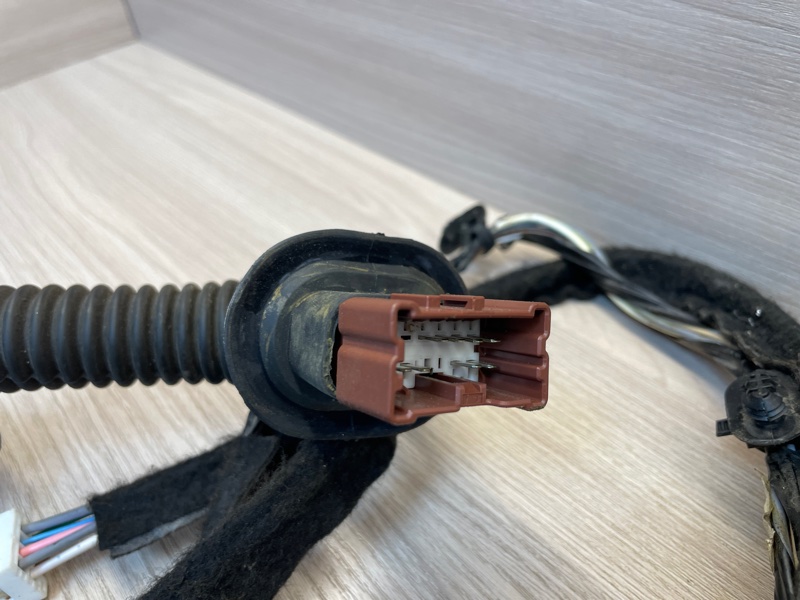 Проводка двери