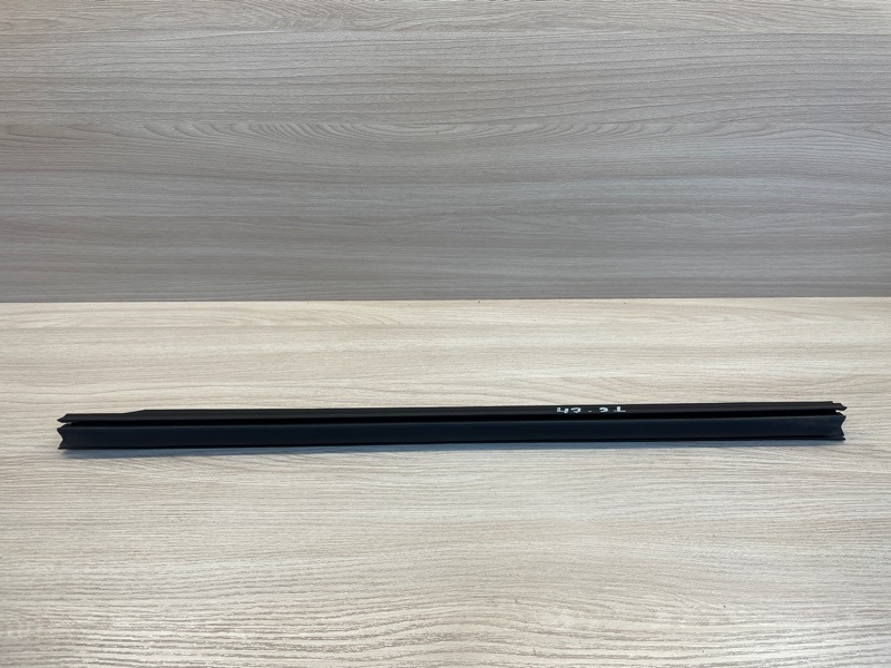 Уплотнитель стекла двери внутренний