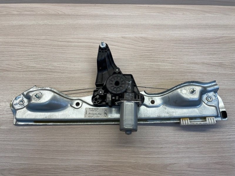 Стеклоподъемник    двери