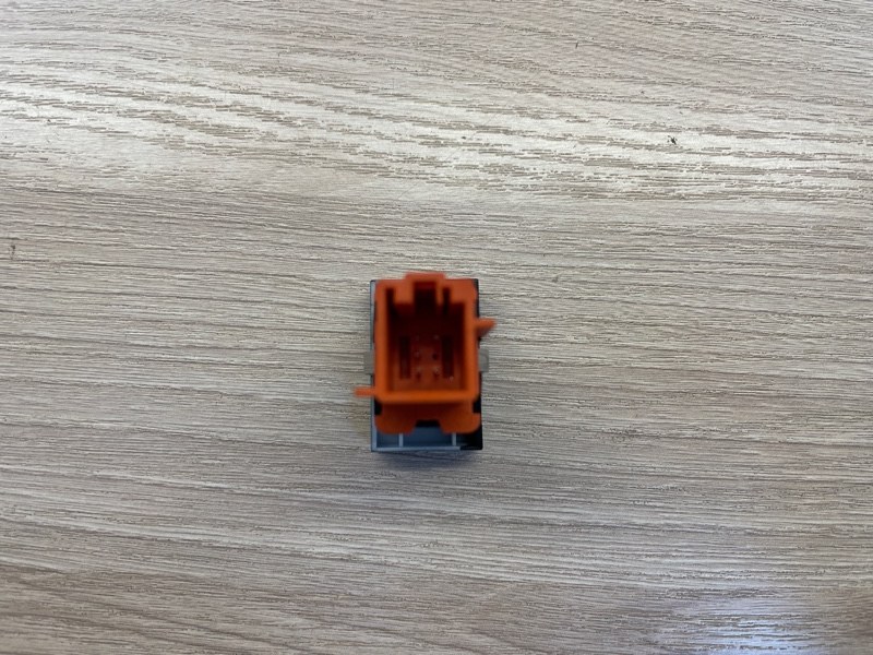 Кнопка обогрева заднего стекла