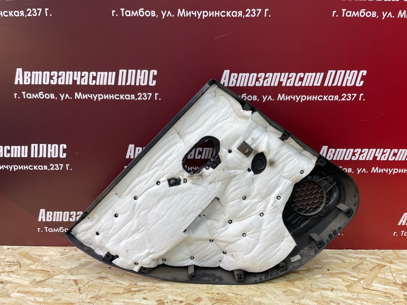 Обшивка боковой двери