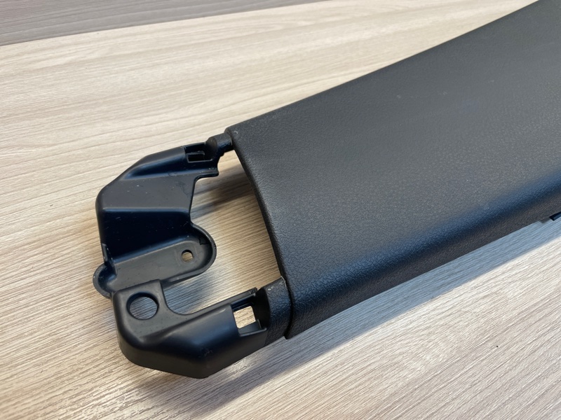 Обшивка средней стойки