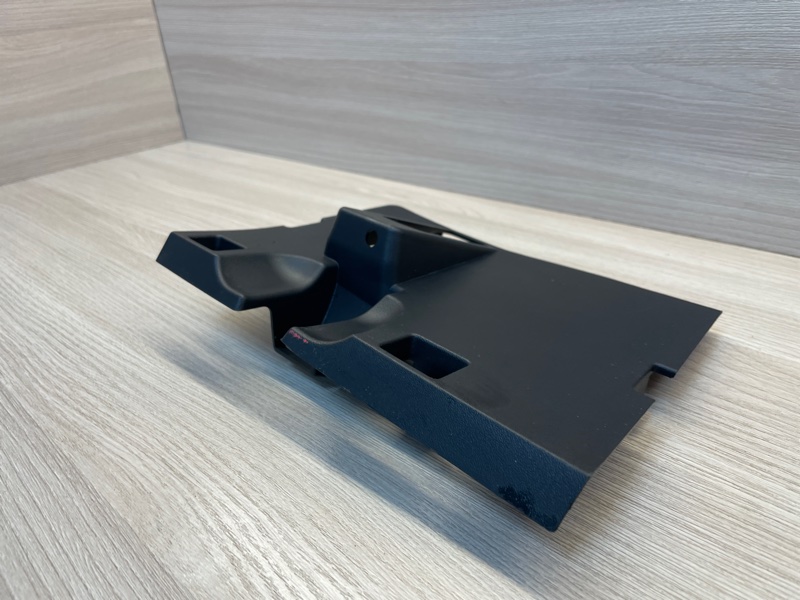 Крышка бардачка