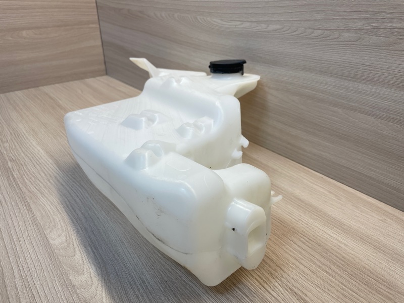 Бачок омывателя