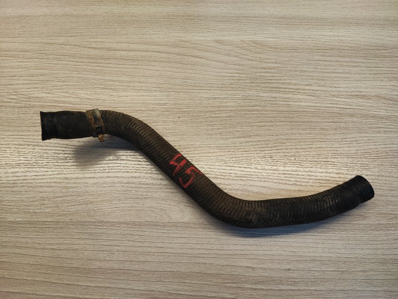 Патрубок отопителя