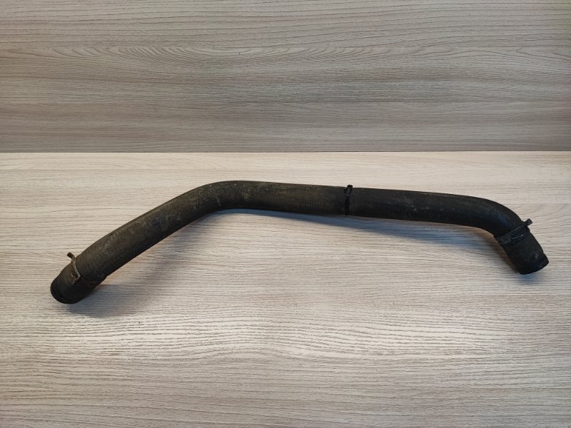 Патрубок радиатора нижний