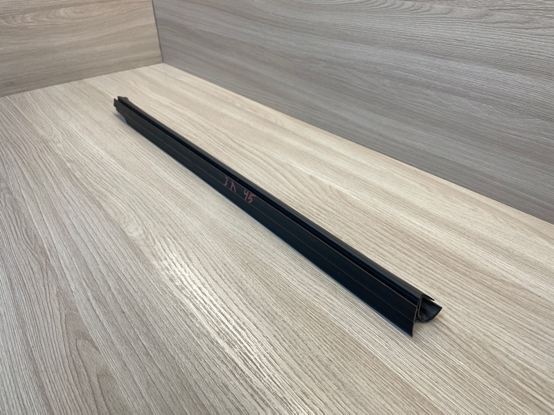 Уплотнитель стекла двери внутренний