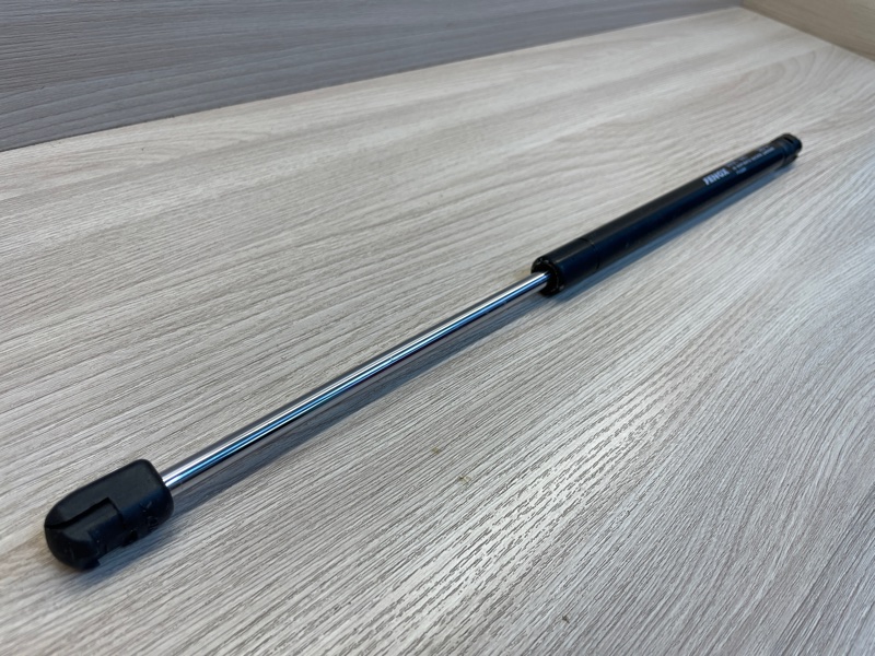 Амортизатор капота