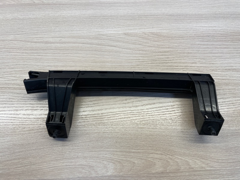 Направляющая стекла    двери