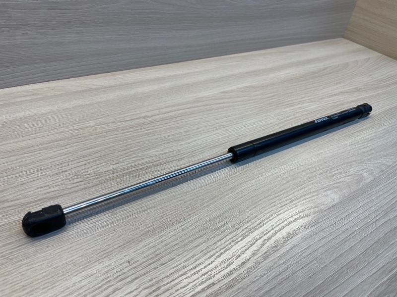 Амортизатор капота