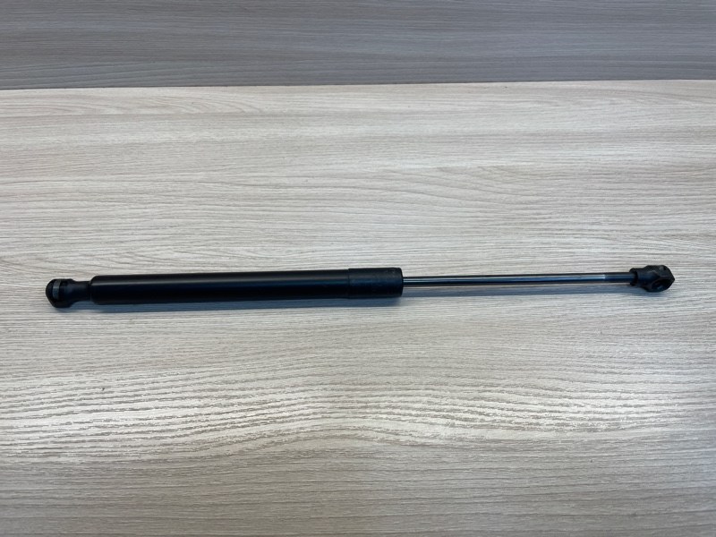 Амортизатор багажника