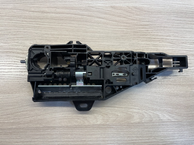 Кронштейн ручки двери