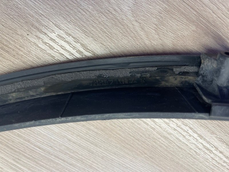 Накладка крыла