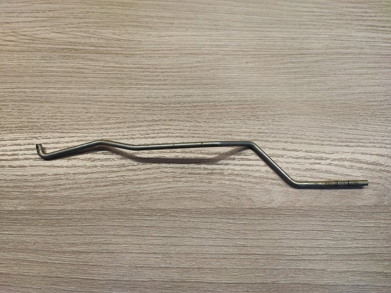 Тяга замка двери