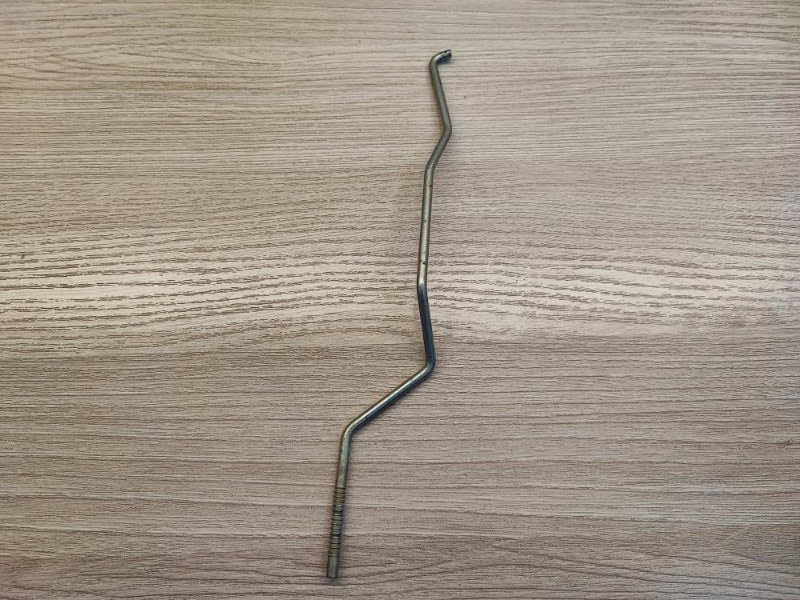 Тяга замка двери