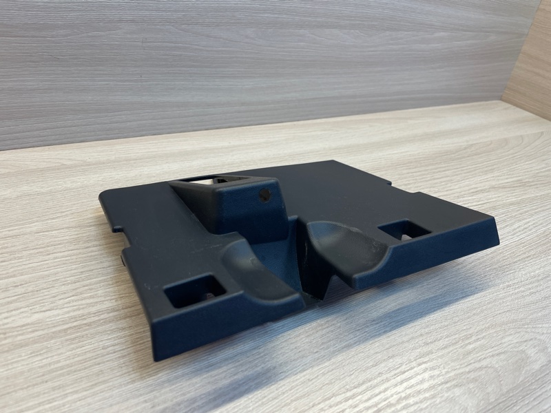 Крышка бардачка