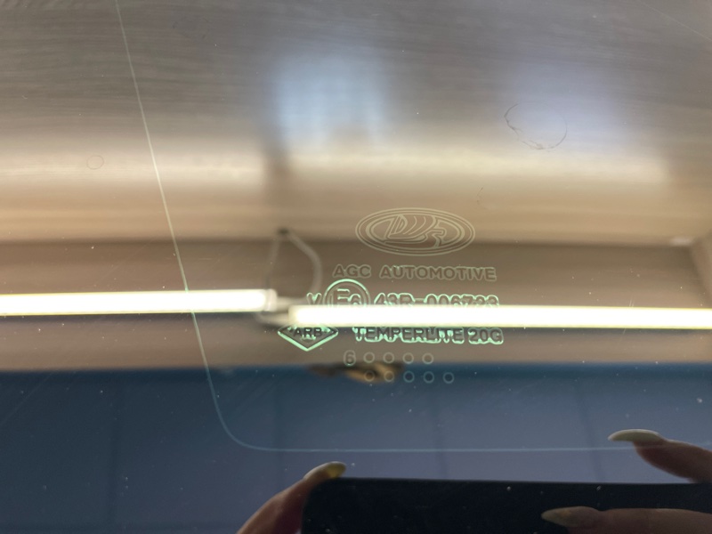 Форточка кузова