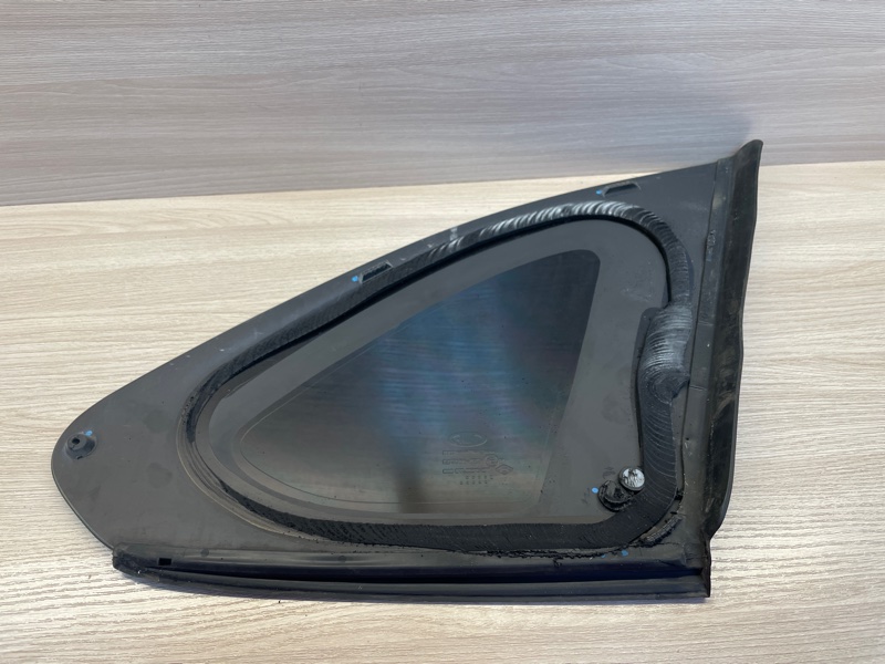 Форточка кузова