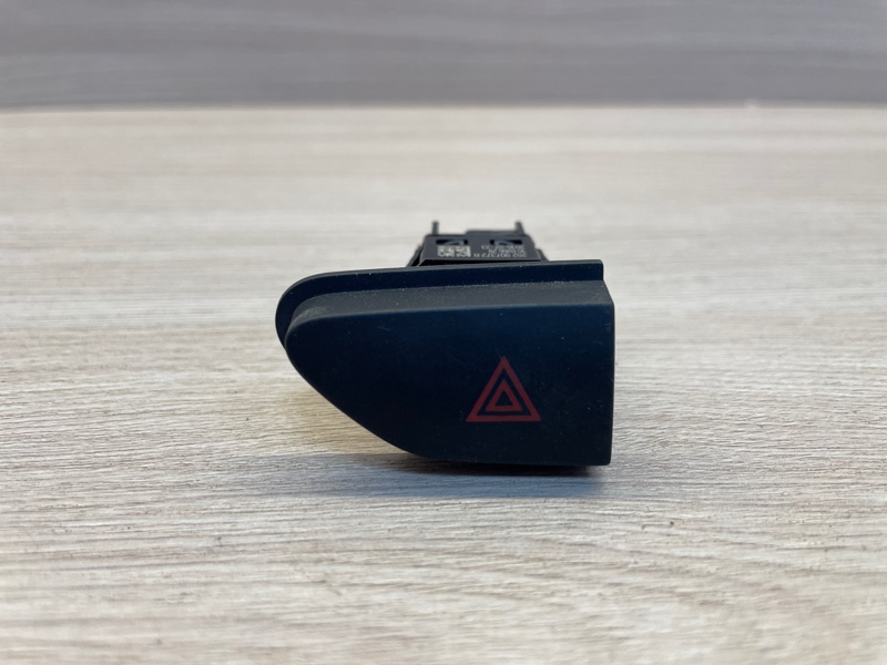 Кнопка аварийной сигнализации