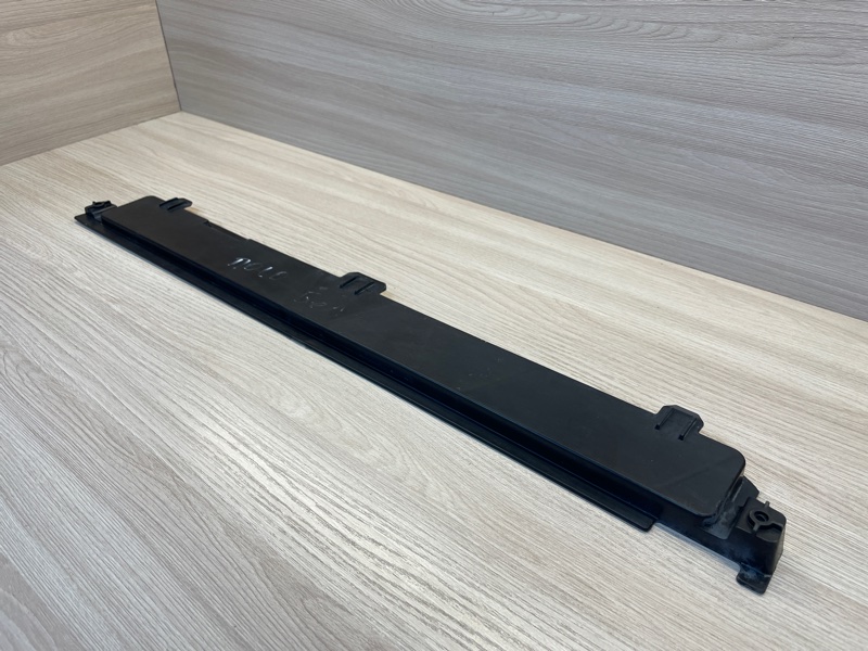 Накладка панели передняя