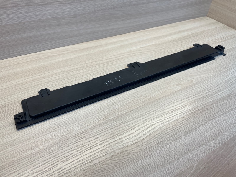 Накладка панели передняя