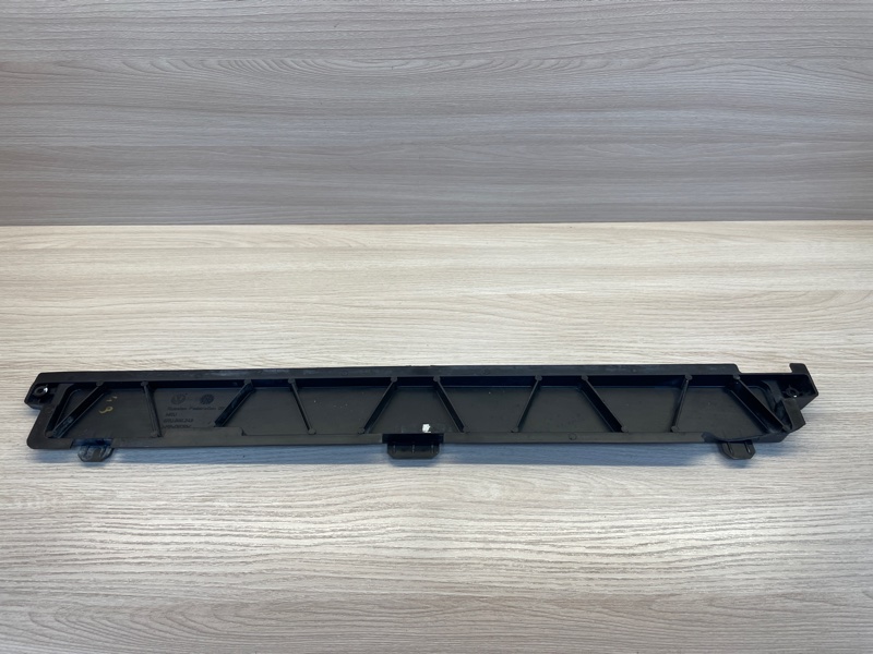 Накладка панели передняя