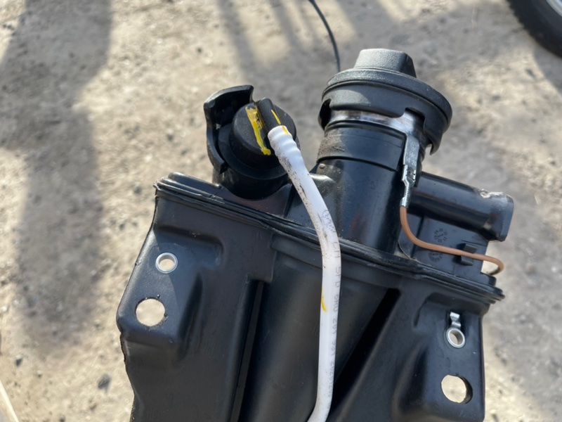 Бак топливный