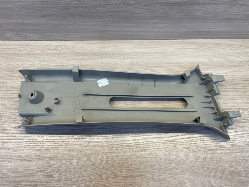 Обшивка средней стойки