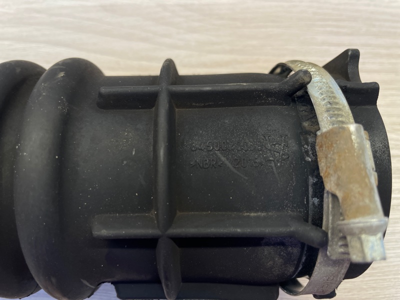 Патрубок воздушного фильтра