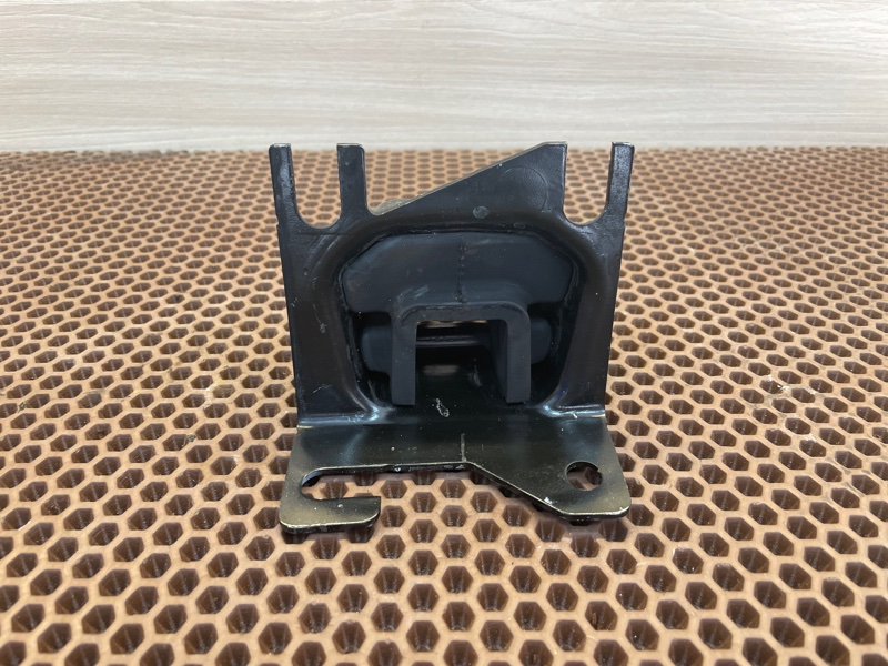 Опора двигателя