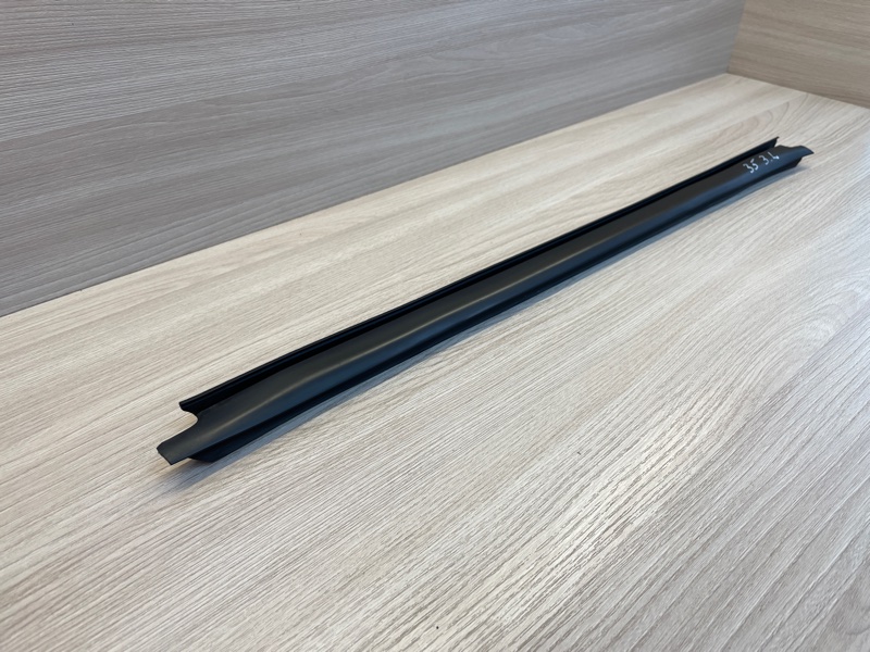 Уплотнитель стекла двери внутренний