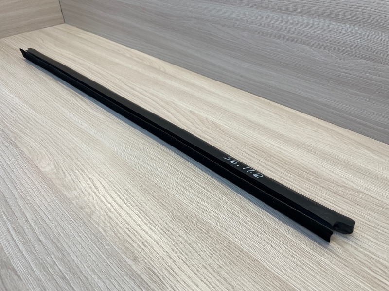 Уплотнитель стекла двери внутренний