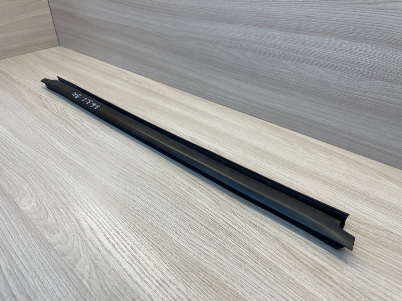 Уплотнитель стекла двери внутренний