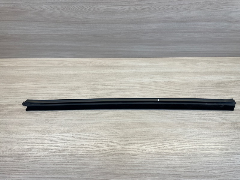 Уплотнитель стекла двери внутренний