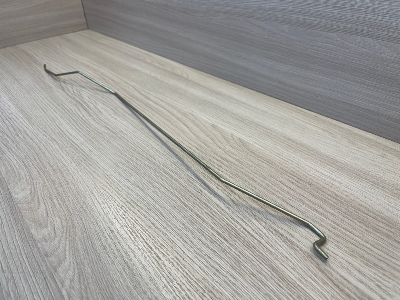 Тяга замка двери