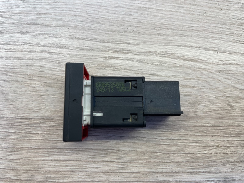 Кнопка аварийной сигнализации