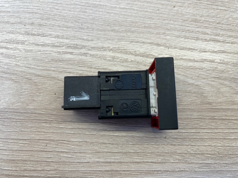 Кнопка аварийной сигнализации