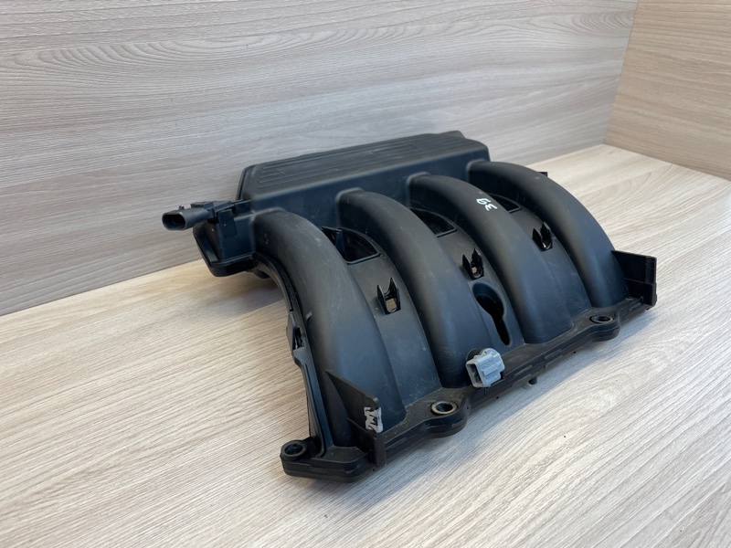 Впускной коллектор